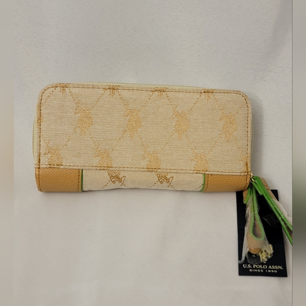 U.S. Polo Assn. Double Zip Women's Wallet - Picture 5 of 13